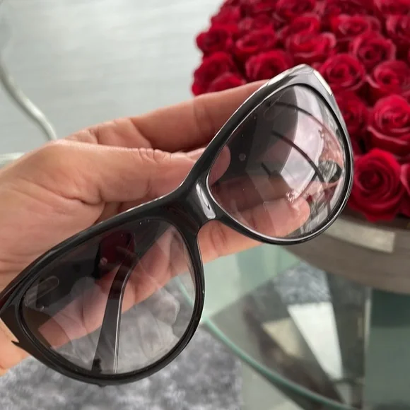 Cat eye style Marc jacobs sunglasses - Picture 10 of 10